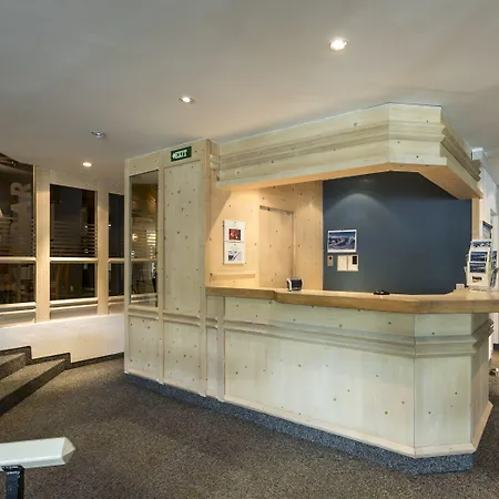 ホテル T3 Alpenhotel 3*