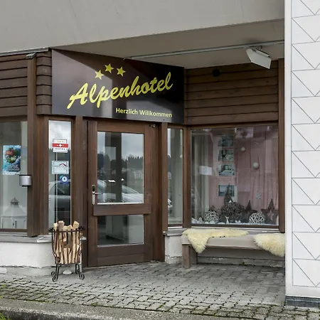 T3 Alpenhotel ホテル 3*