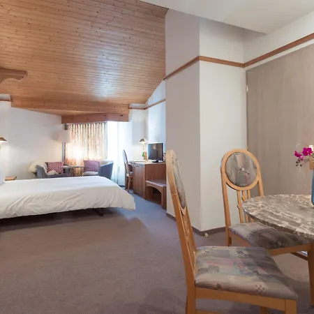 T3 Alpenhotel ホテル