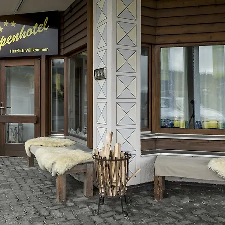 T3 Alpenhotel フリムス