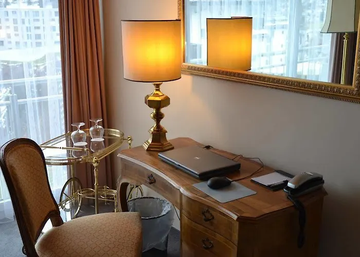 T3 Alpenhotel Otel Flims