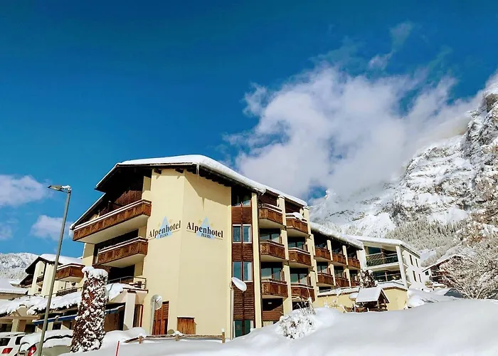 T3 Alpenhotel Otel 3*